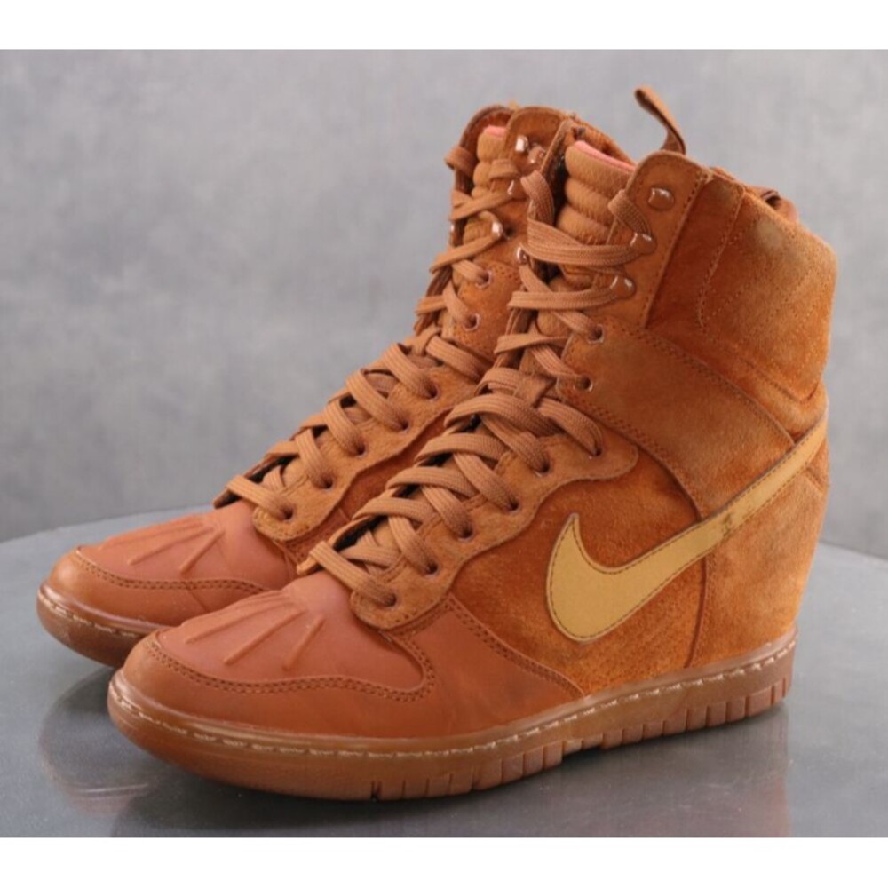 Nike Dunk Sky Women's Hidden Wedge Sneakers Boots Size 8.5 Suede Tan 584954-200
